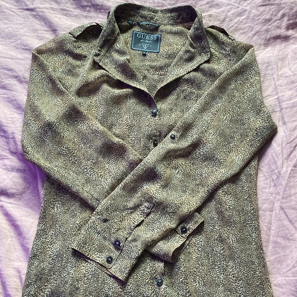 Guess Leopard Print Blouse Size:M - Lightly Worn - Picture 2 of 3